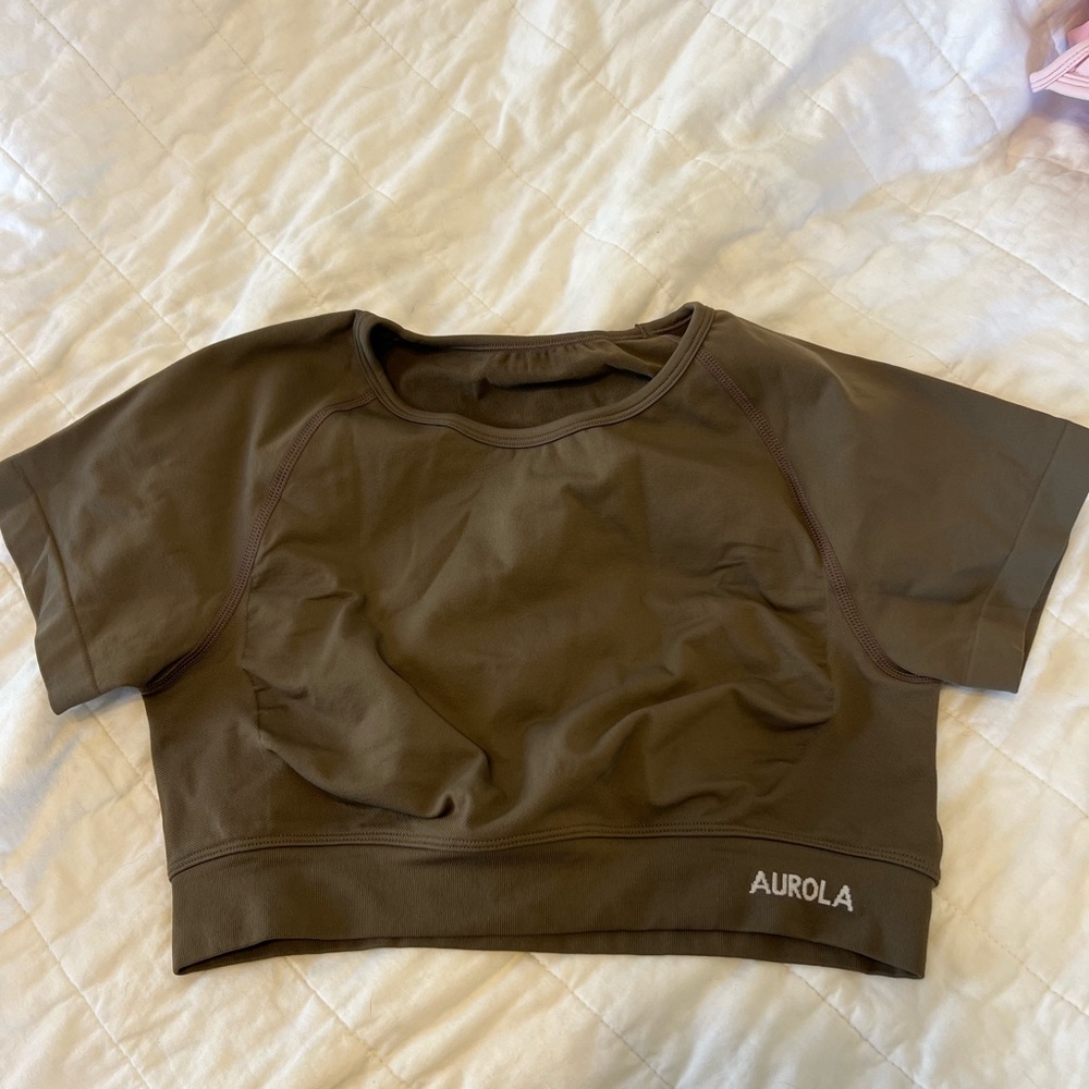 AUROLA Brown Cropped Top